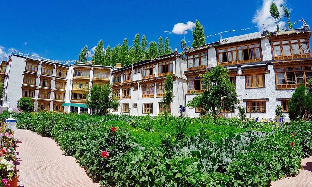 Oriental Hotel レー エクステリア 写真